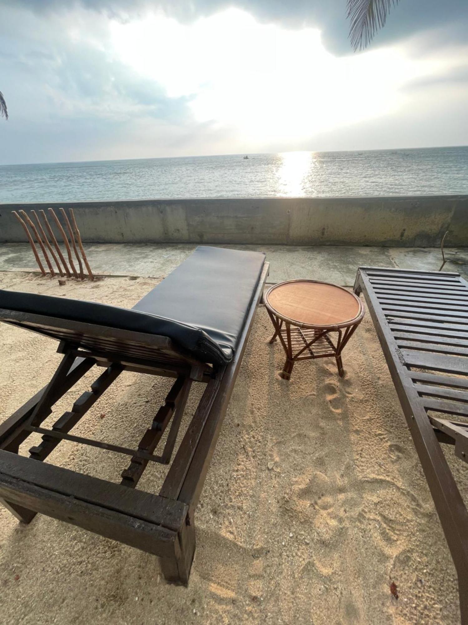 Blue Maalu Resort Ambalangoda  Exterior photo